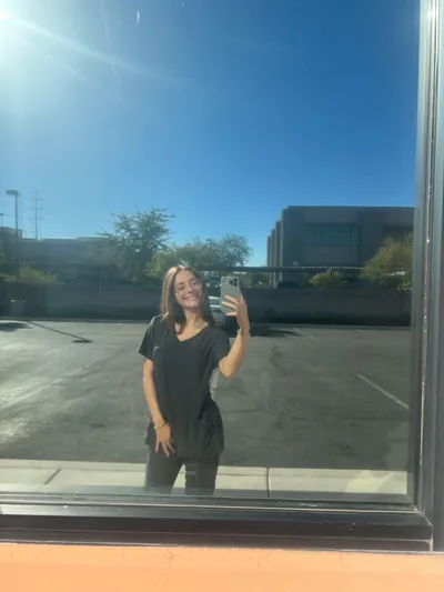 Chloe - Personal photo 5